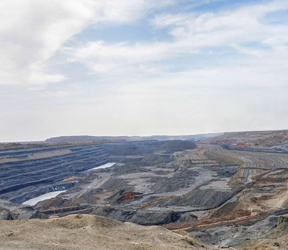 采(cai)礦行業(ye)